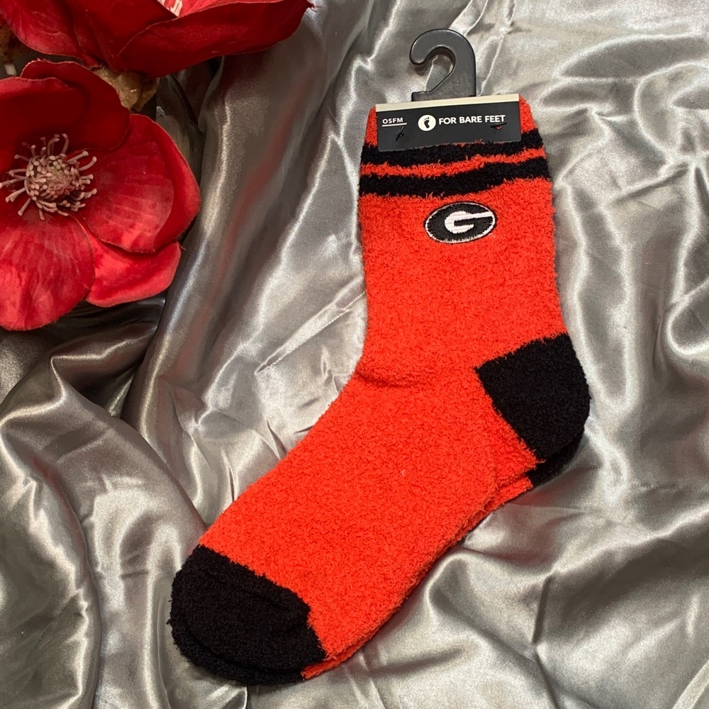🌹For Bare Feet • Official University Georgia Unisex Red & Black Cozy Socks NWT